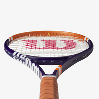 Wilson Roland Garros BLADE 98 16x19 V8 Tennis Racket